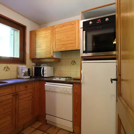 Apartment Cosy 5 Pers., Pied Des Pistes, Balcon Est, Proche Commerces, Parking & Services - Fr-1-572-94 *